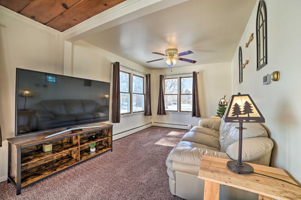 Cozy Tawas City Home With Views Of Lake Huron! Exterior foto