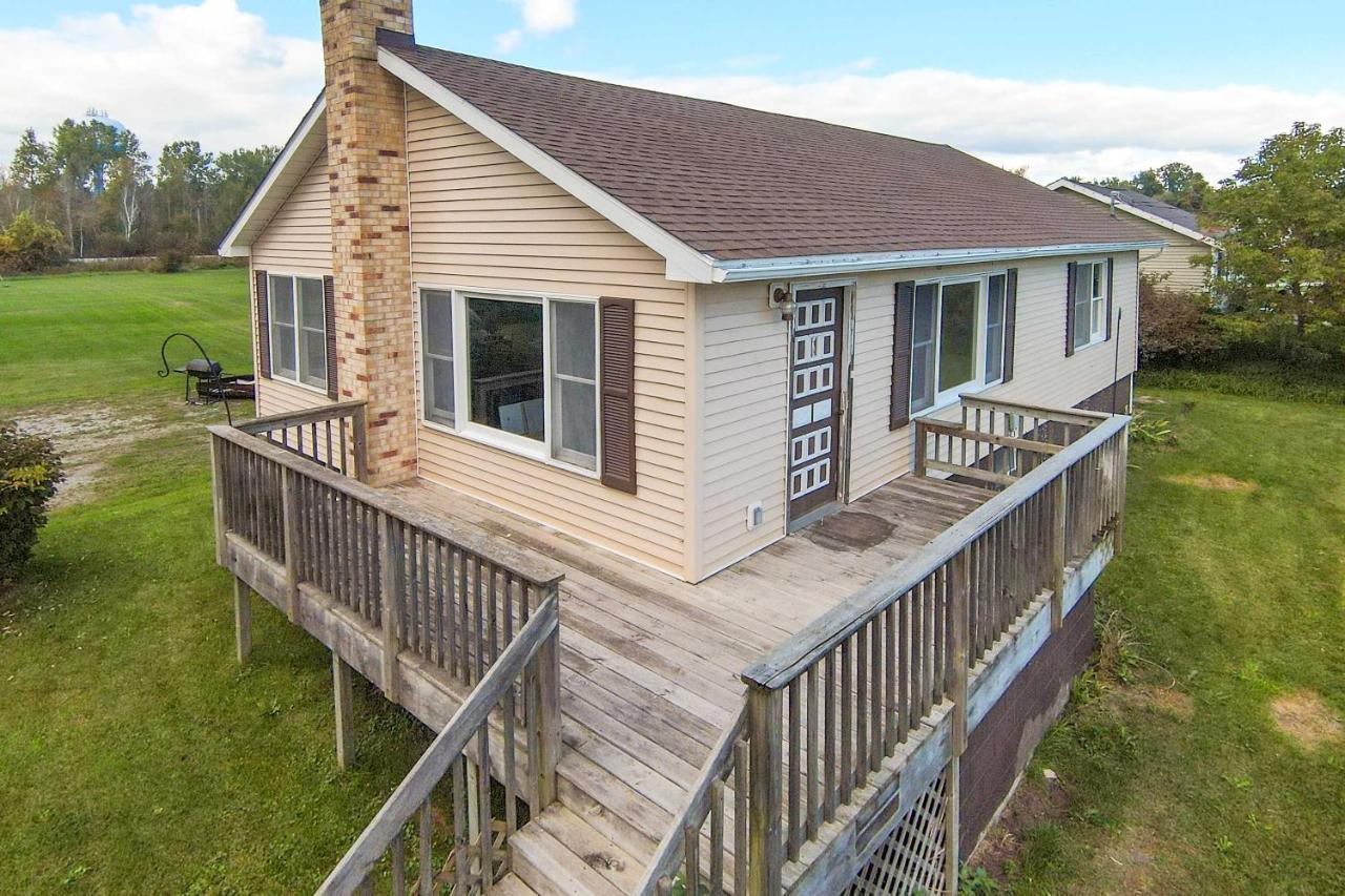 Cozy Tawas City Home With Views Of Lake Huron! Exterior foto
