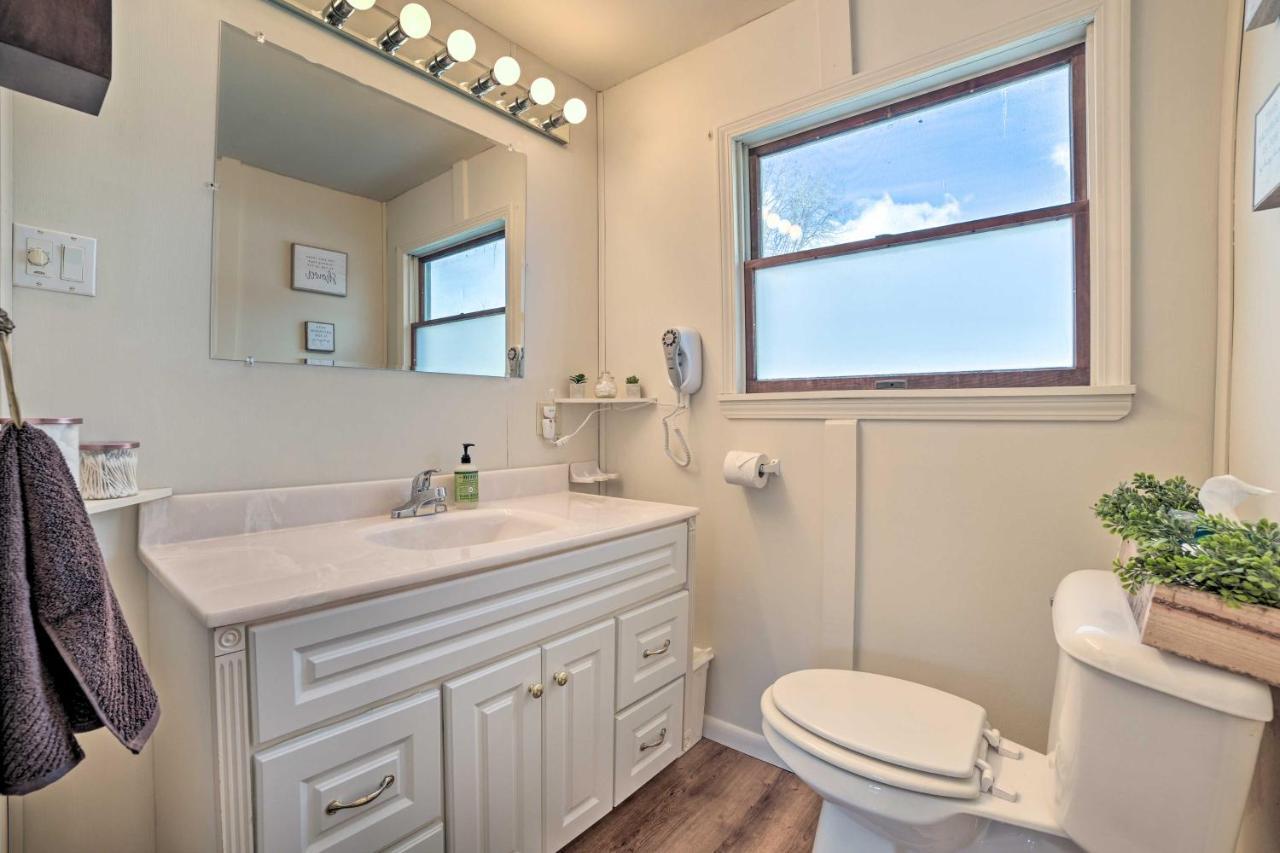 Cozy Tawas City Home With Views Of Lake Huron! Exterior foto